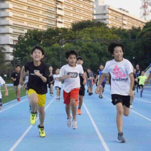 Run for the Future 墨田スクールで子供たちが楽しそうに走ってます。