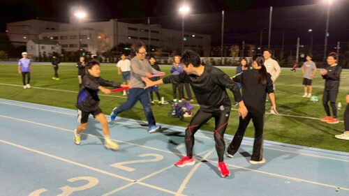 墨田スクール、最近練習の様子！土曜の長距離クラスではエンドレス駅伝をやりました。